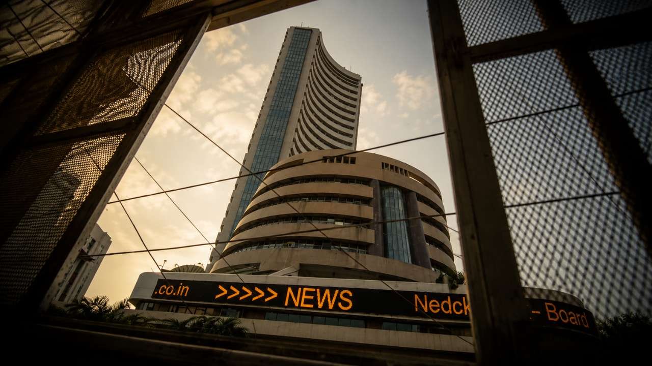 HDFC Bank, Airtel Lead Market Cap Gains This Week